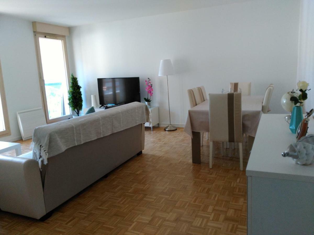 Bel et spacieux appartement de 84 m² avec parking très proche du Métro Garibaldi Lione Esterno foto